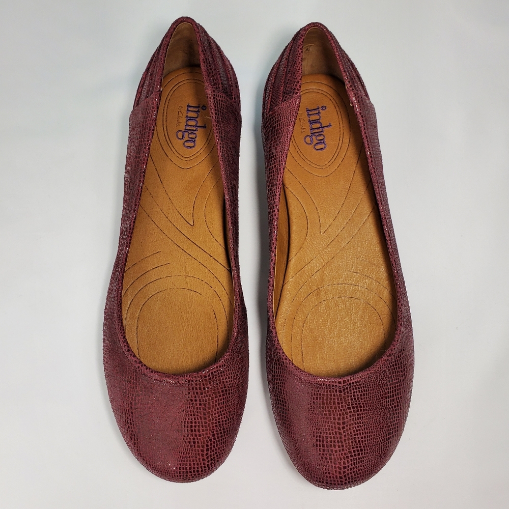 Indigo by Clarks Reptile Embossed Leather Flats